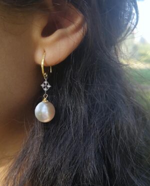 Mary Ann Yates - ørering med elfenbensfarvede perler - pic. 1