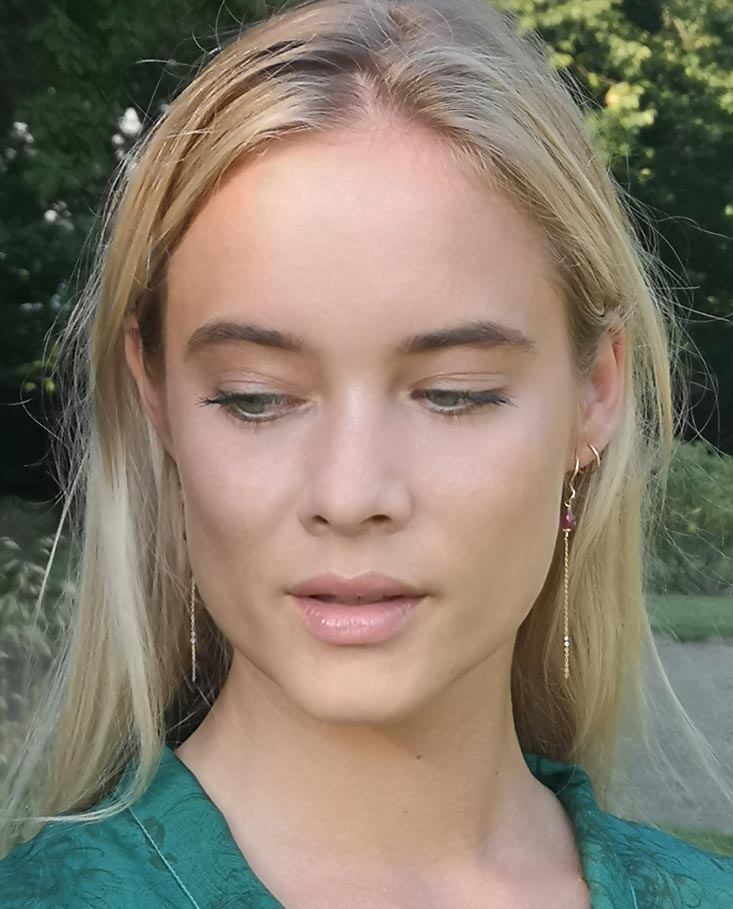 Anne Humby - unika guldørering med rubindråbe - Billede 2